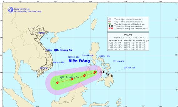 Bão Jangmi tiến gần Biển Đông
